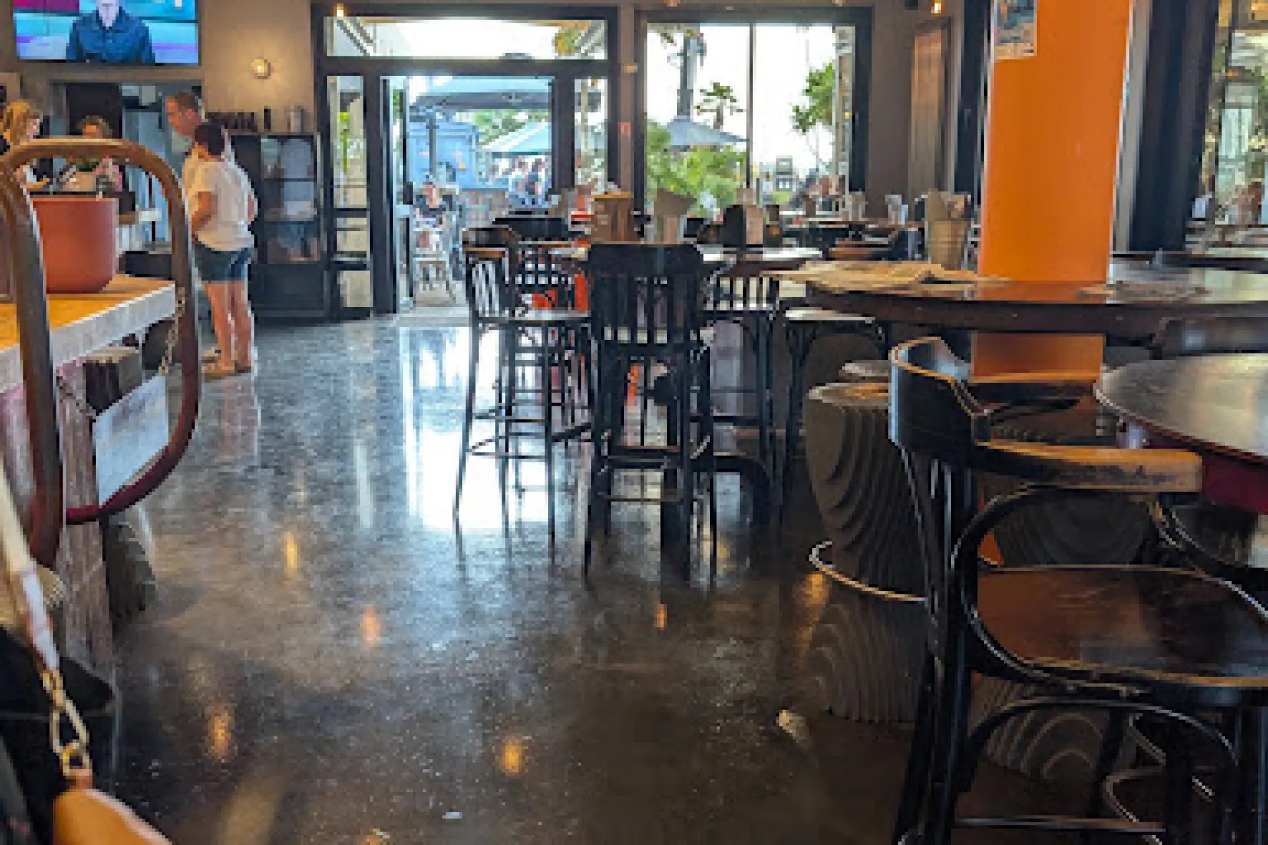 La Base Lorient Restaurant Bar Lorient Salle Resto 2